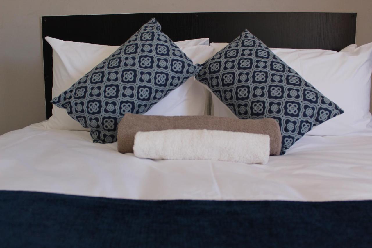 Mazenod Davilla Guest House מראה חיצוני תמונה