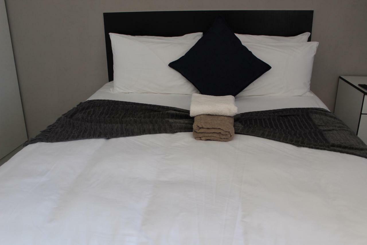 Mazenod Davilla Guest House מראה חיצוני תמונה